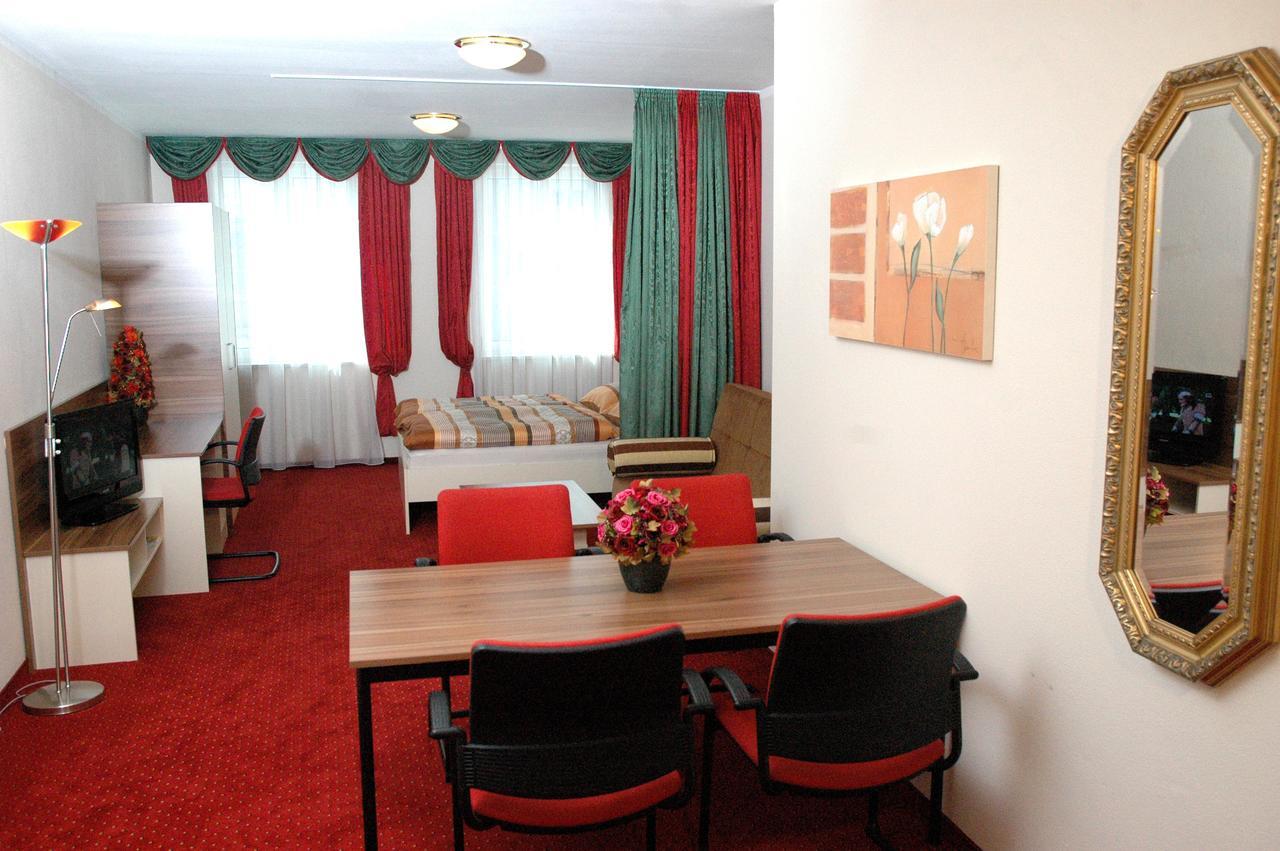 Hotel Garni Daniela Urich Schwanenstadt Ngoại thất bức ảnh