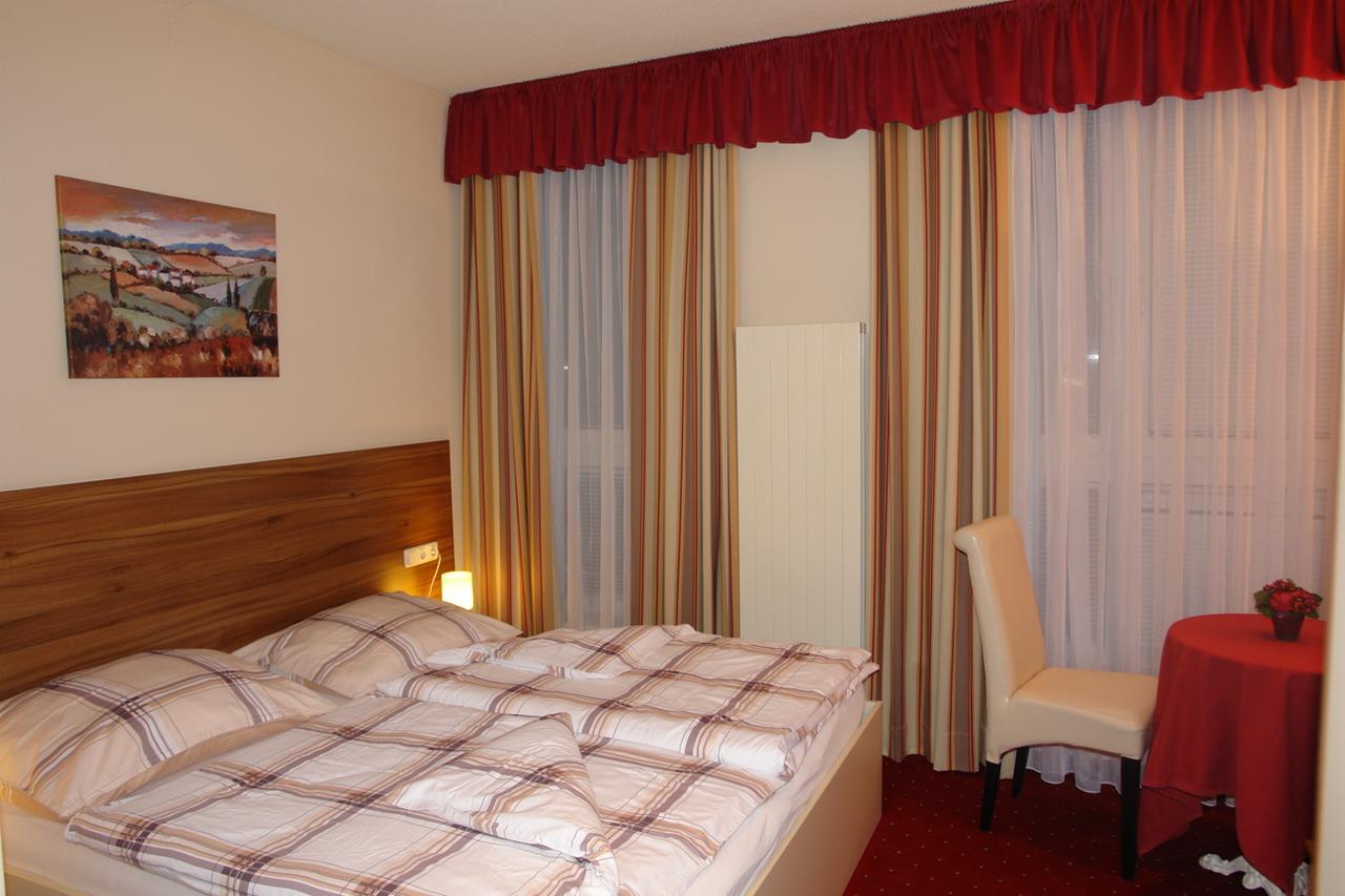 Hotel Garni Daniela Urich Schwanenstadt Ngoại thất bức ảnh