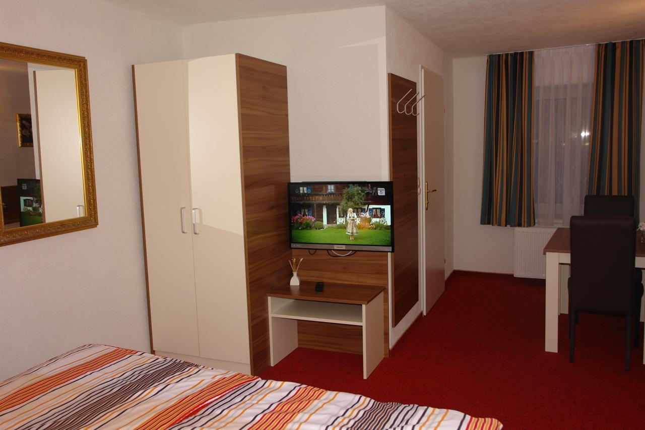 Hotel Garni Daniela Urich Schwanenstadt Ngoại thất bức ảnh